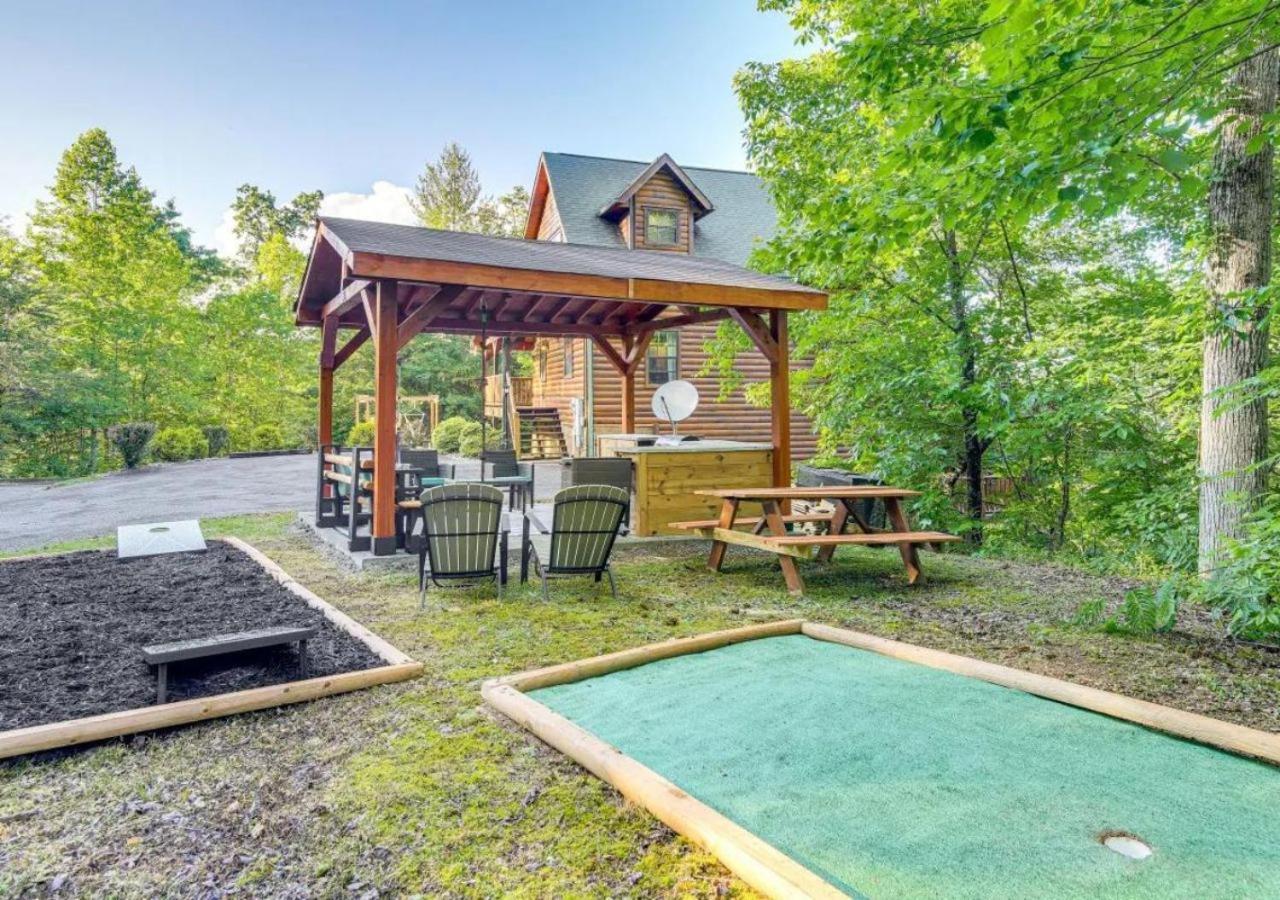 Fabulous Pet-Friendly, Family Cabin With Outdoor Kitchen, Hot Tub, Sauna, Fireplace, Theater Room, Arcade, Pool Table, And Fire Pit Within Minuties Of Dollywood เซอเวียร์วีล ภายนอก รูปภาพ