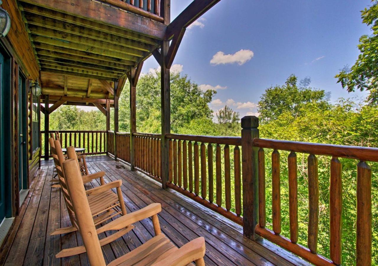 Fabulous Pet-Friendly, Family Cabin With Outdoor Kitchen, Hot Tub, Sauna, Fireplace, Theater Room, Arcade, Pool Table, And Fire Pit Within Minuties Of Dollywood เซอเวียร์วีล ภายนอก รูปภาพ