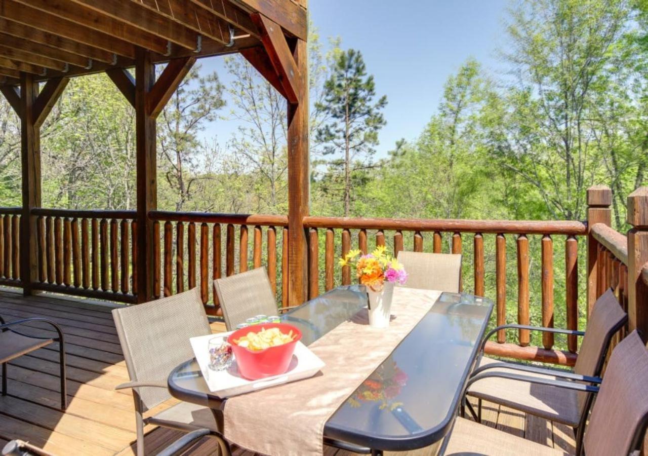 Fabulous Pet-Friendly, Family Cabin With Outdoor Kitchen, Hot Tub, Sauna, Fireplace, Theater Room, Arcade, Pool Table, And Fire Pit Within Minuties Of Dollywood เซอเวียร์วีล ภายนอก รูปภาพ