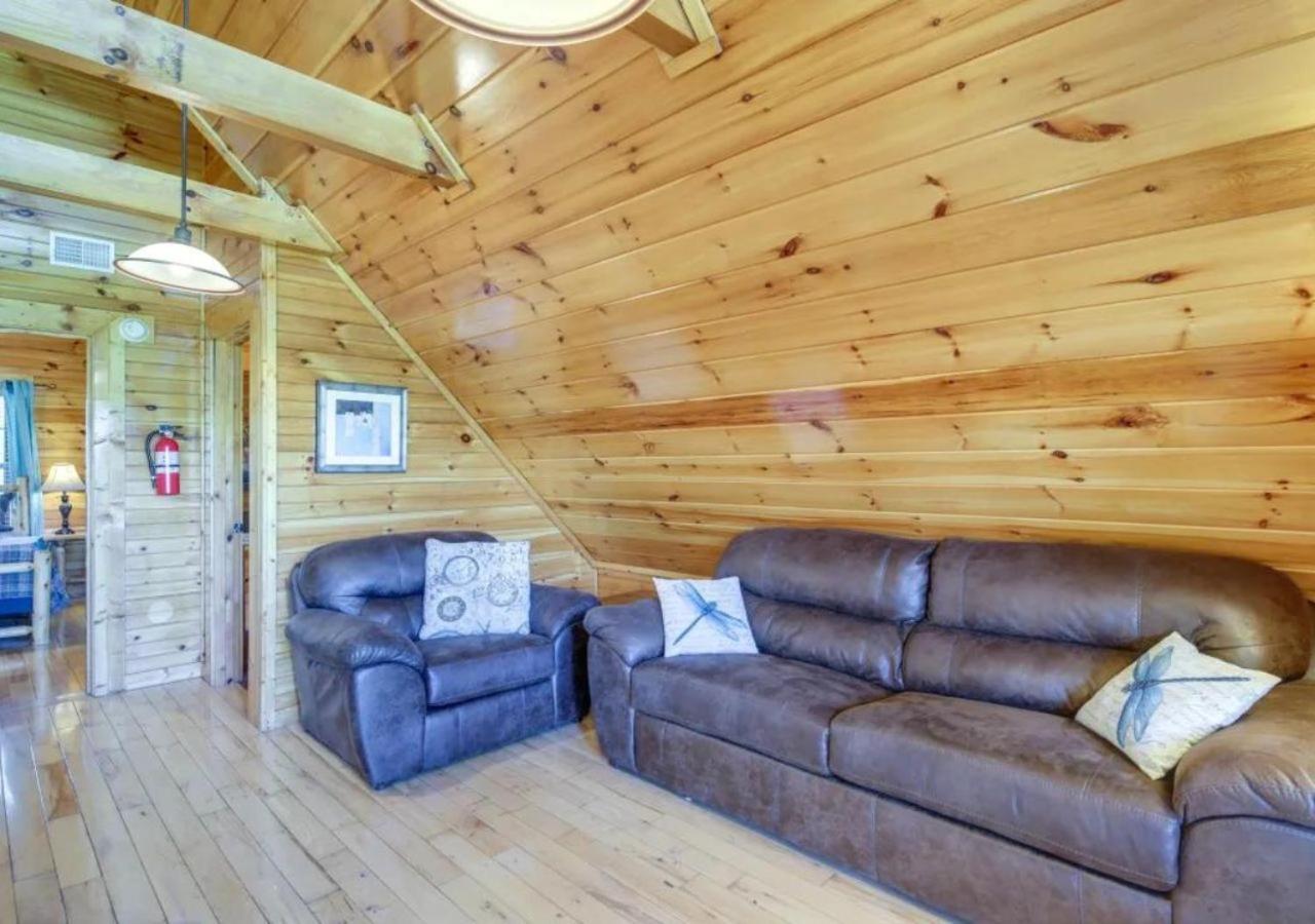 Fabulous Pet-Friendly, Family Cabin With Outdoor Kitchen, Hot Tub, Sauna, Fireplace, Theater Room, Arcade, Pool Table, And Fire Pit Within Minuties Of Dollywood เซอเวียร์วีล ภายนอก รูปภาพ