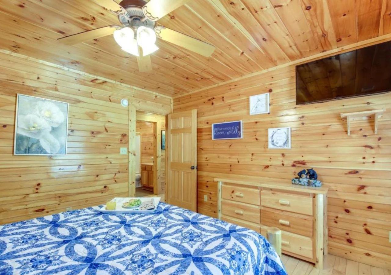Fabulous Pet-Friendly, Family Cabin With Outdoor Kitchen, Hot Tub, Sauna, Fireplace, Theater Room, Arcade, Pool Table, And Fire Pit Within Minuties Of Dollywood เซอเวียร์วีล ภายนอก รูปภาพ