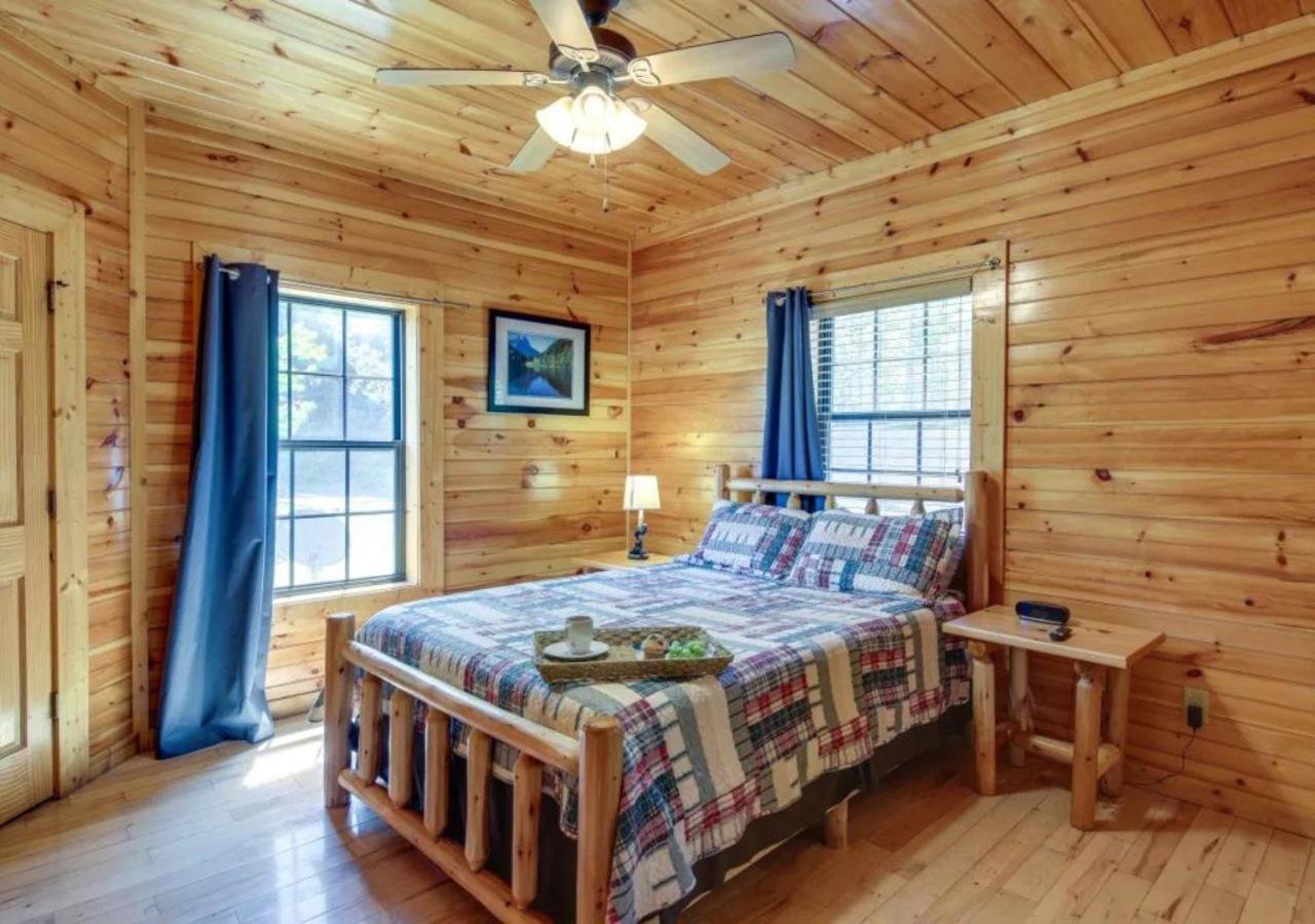 Fabulous Pet-Friendly, Family Cabin With Outdoor Kitchen, Hot Tub, Sauna, Fireplace, Theater Room, Arcade, Pool Table, And Fire Pit Within Minuties Of Dollywood เซอเวียร์วีล ภายนอก รูปภาพ