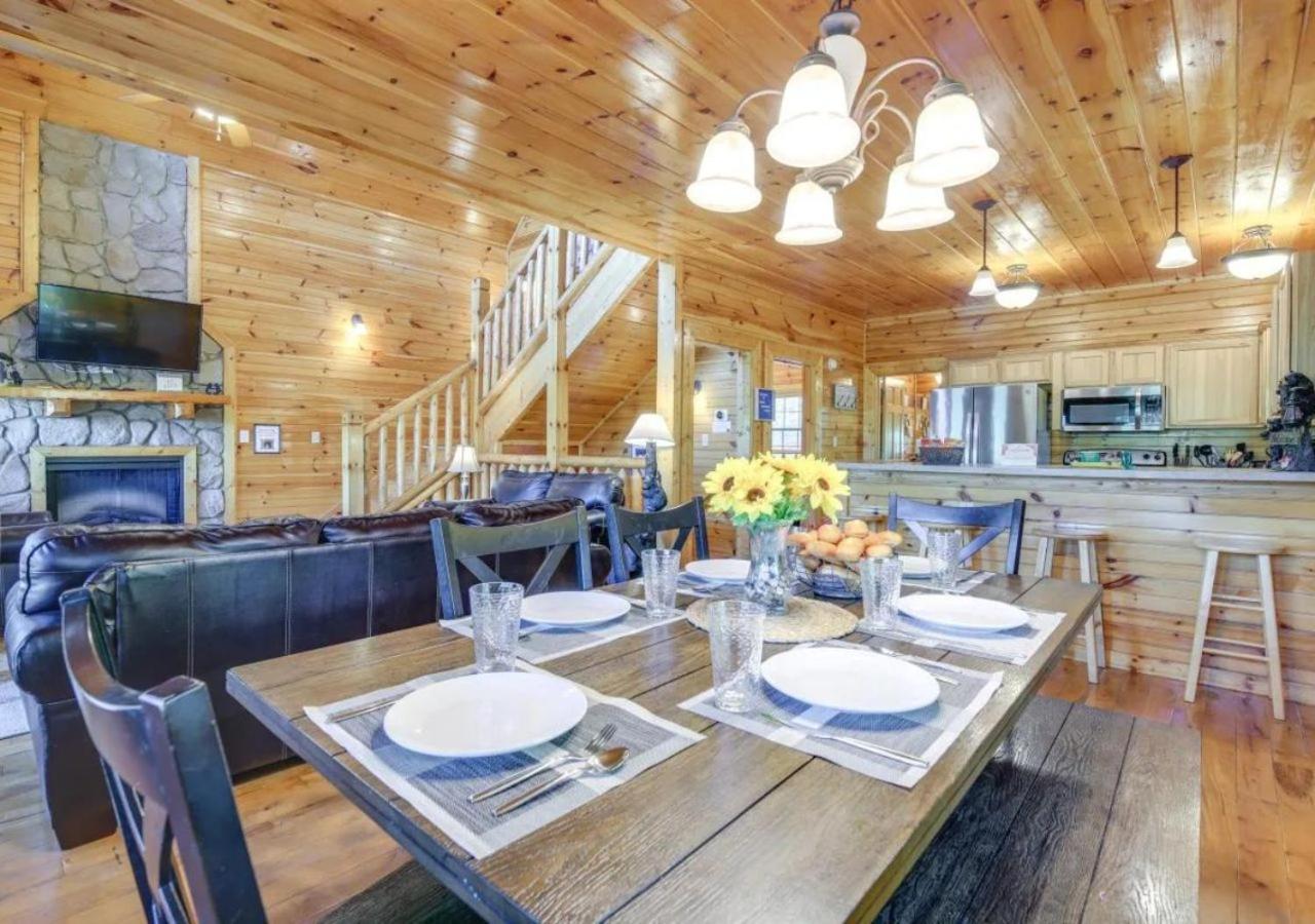 Fabulous Pet-Friendly, Family Cabin With Outdoor Kitchen, Hot Tub, Sauna, Fireplace, Theater Room, Arcade, Pool Table, And Fire Pit Within Minuties Of Dollywood เซอเวียร์วีล ภายนอก รูปภาพ