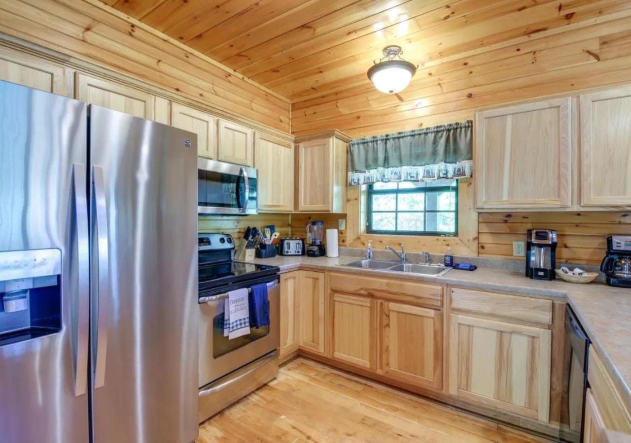 Fabulous Pet-Friendly, Family Cabin With Outdoor Kitchen, Hot Tub, Sauna, Fireplace, Theater Room, Arcade, Pool Table, And Fire Pit Within Minuties Of Dollywood เซอเวียร์วีล ภายนอก รูปภาพ